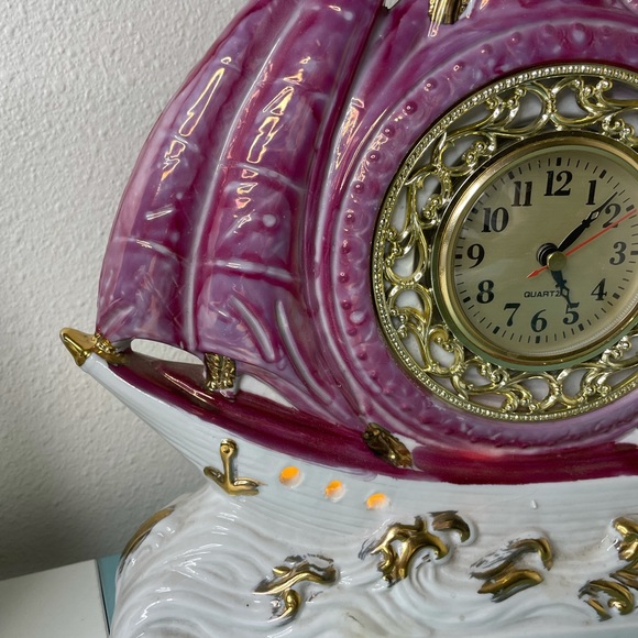1950s Porcelain Pink Iredescent Nautical Sailboat Wave Base Tabletop Clock Light - Picture 13 of 16